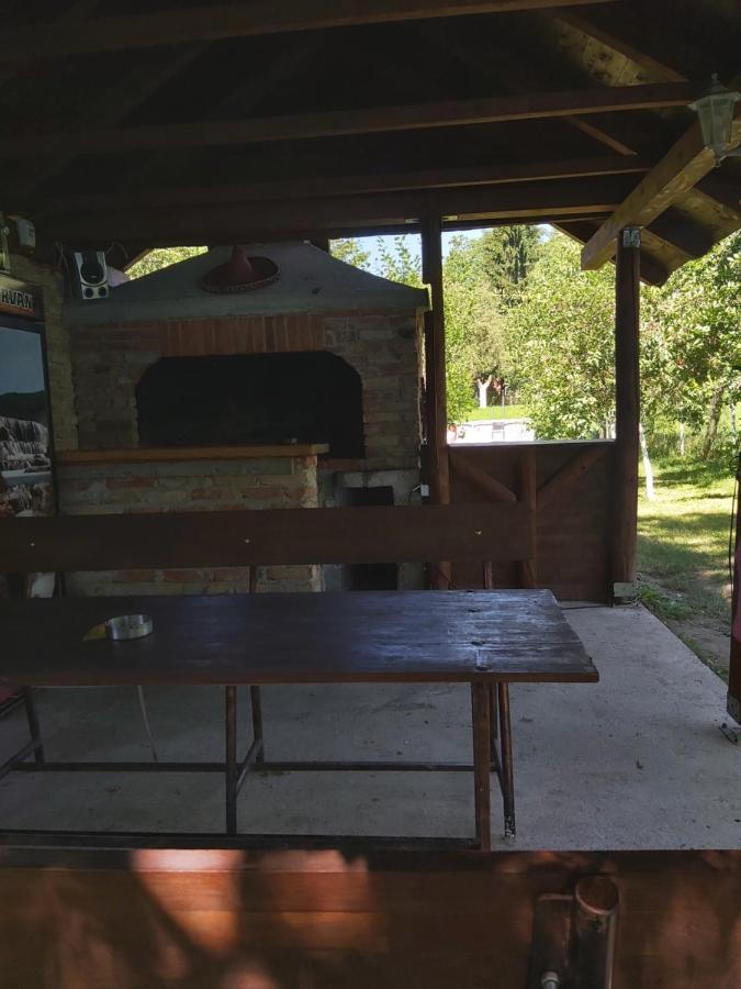 Sadrvan Una Apartment Bihać エクステリア 写真